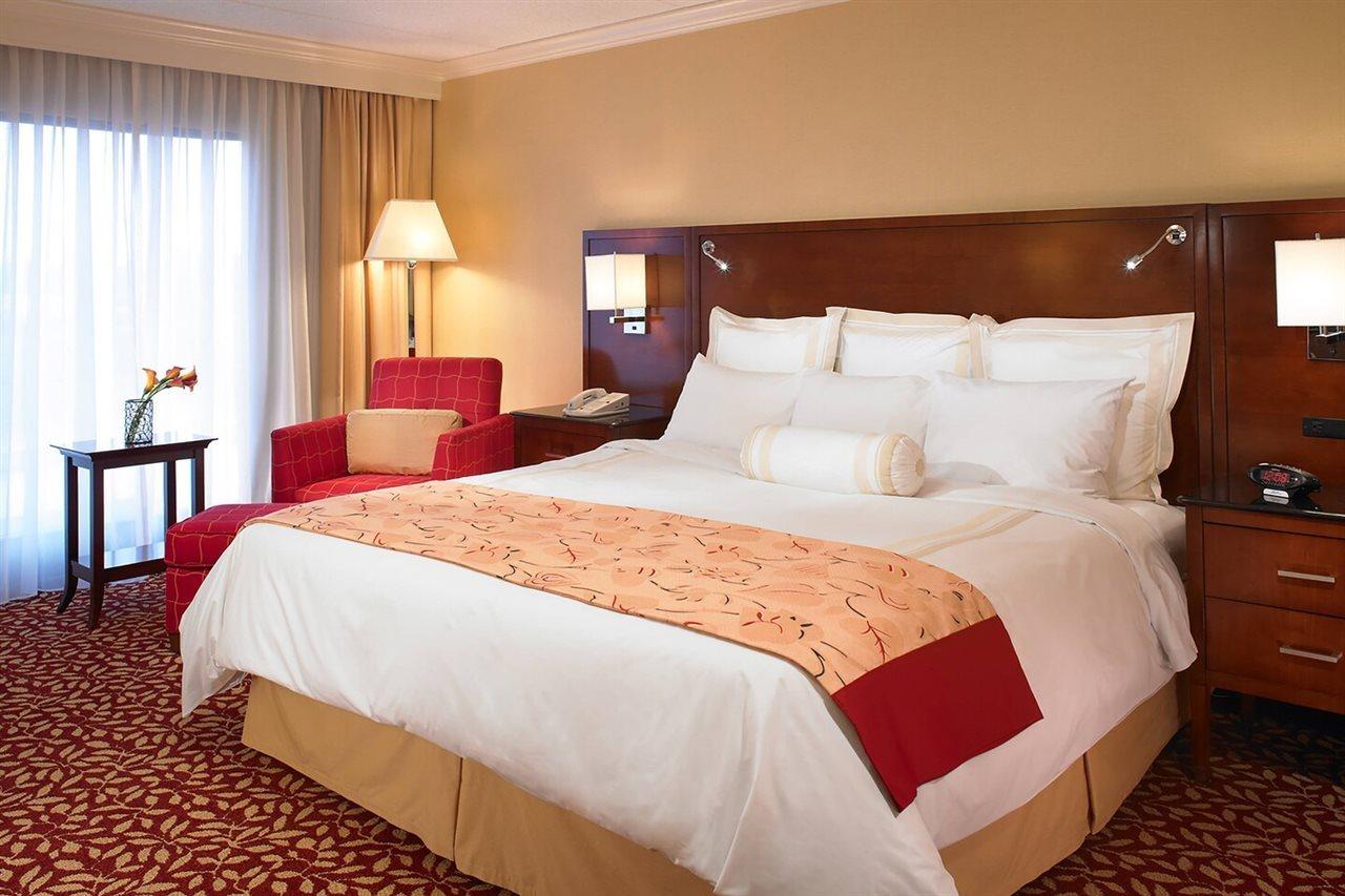 Delta Hotels By Marriott Indianapolis East Esterno foto