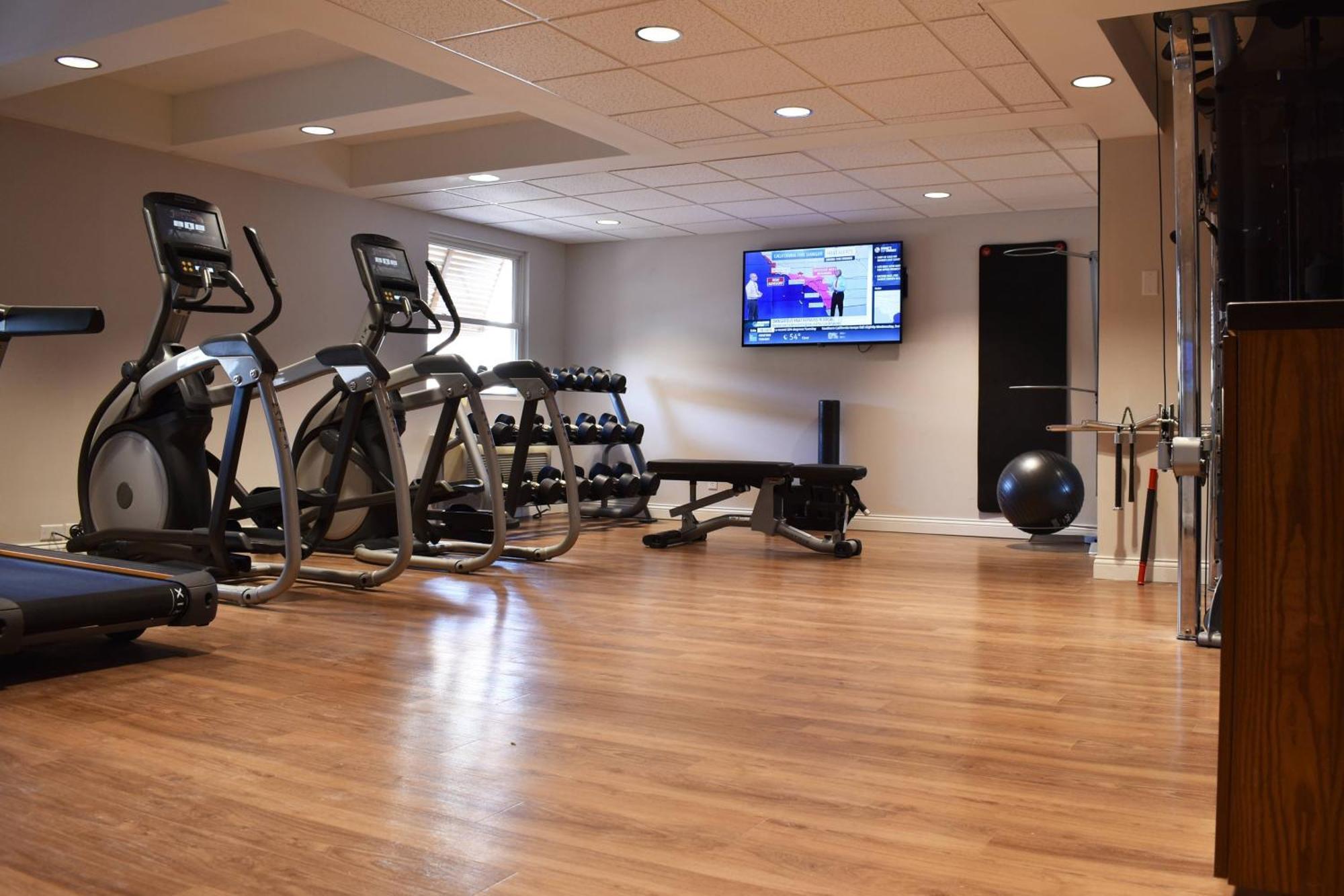 Delta Hotels By Marriott Indianapolis East Esterno foto
