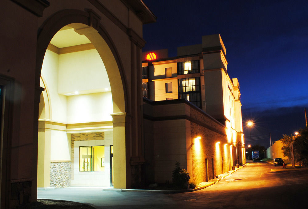 Delta Hotels By Marriott Indianapolis East Esterno foto